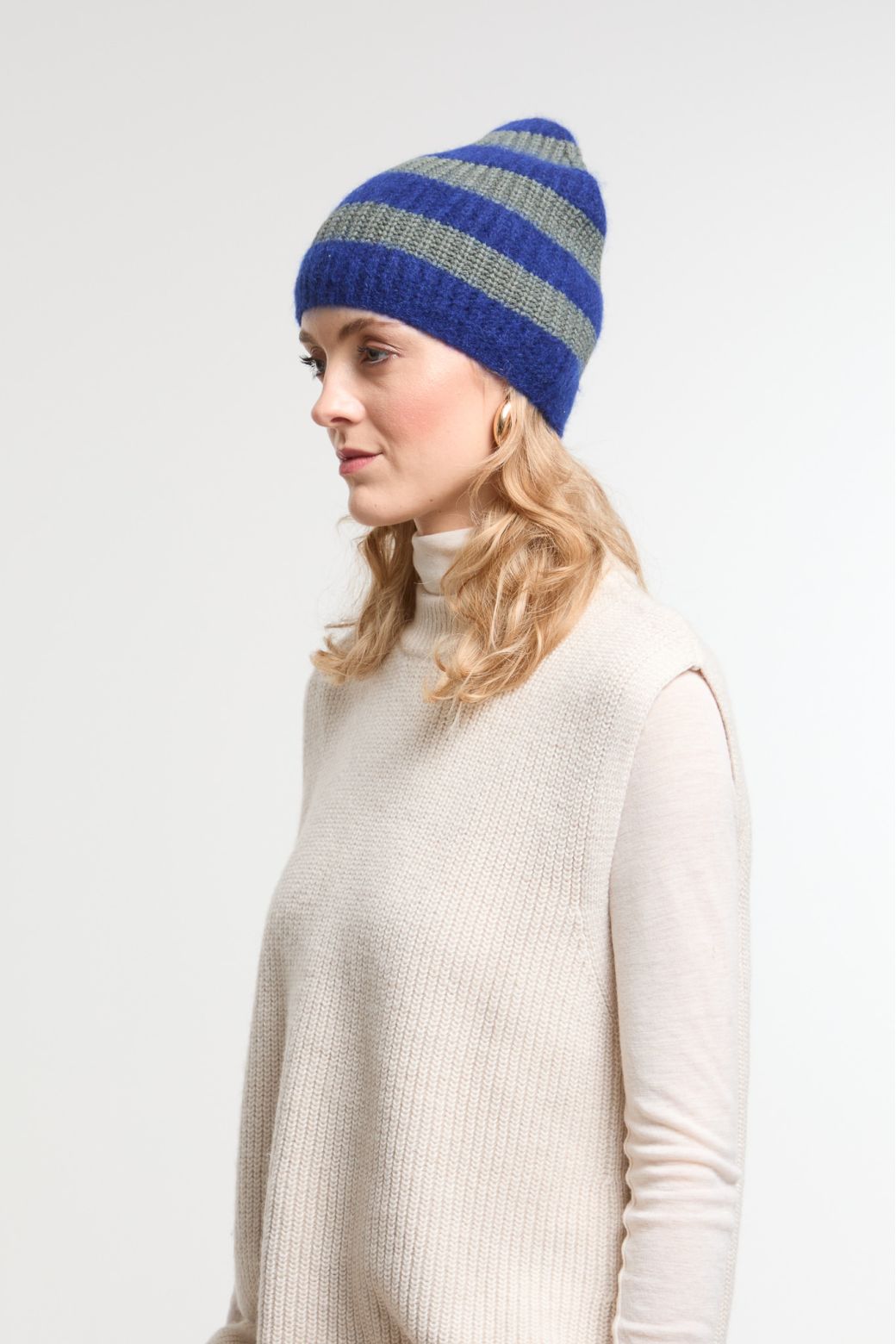 Night BlueOrla Hat