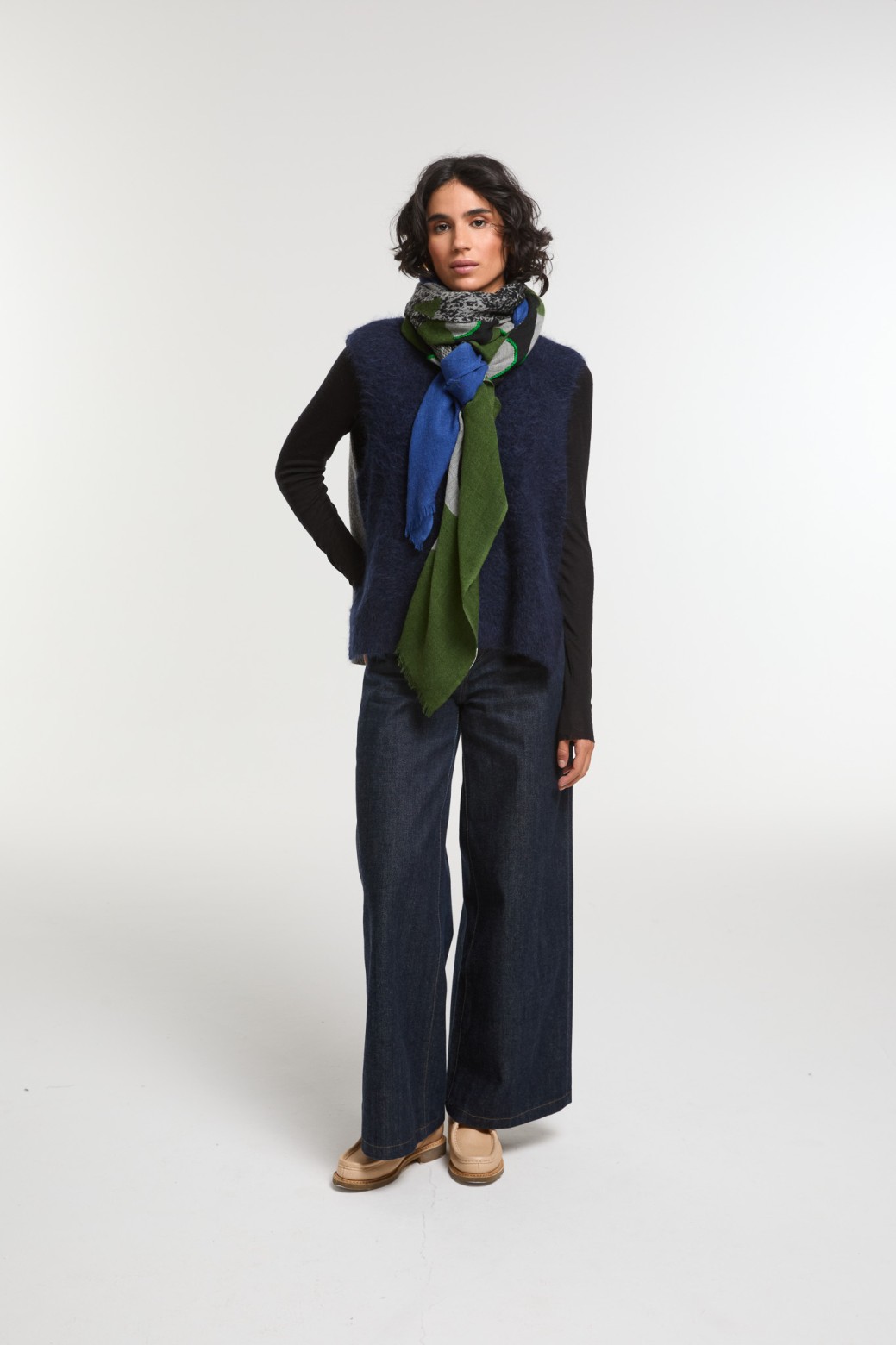 Foulard Éternel Vert Bleu Chic & Fluide | Mapoésie Paris