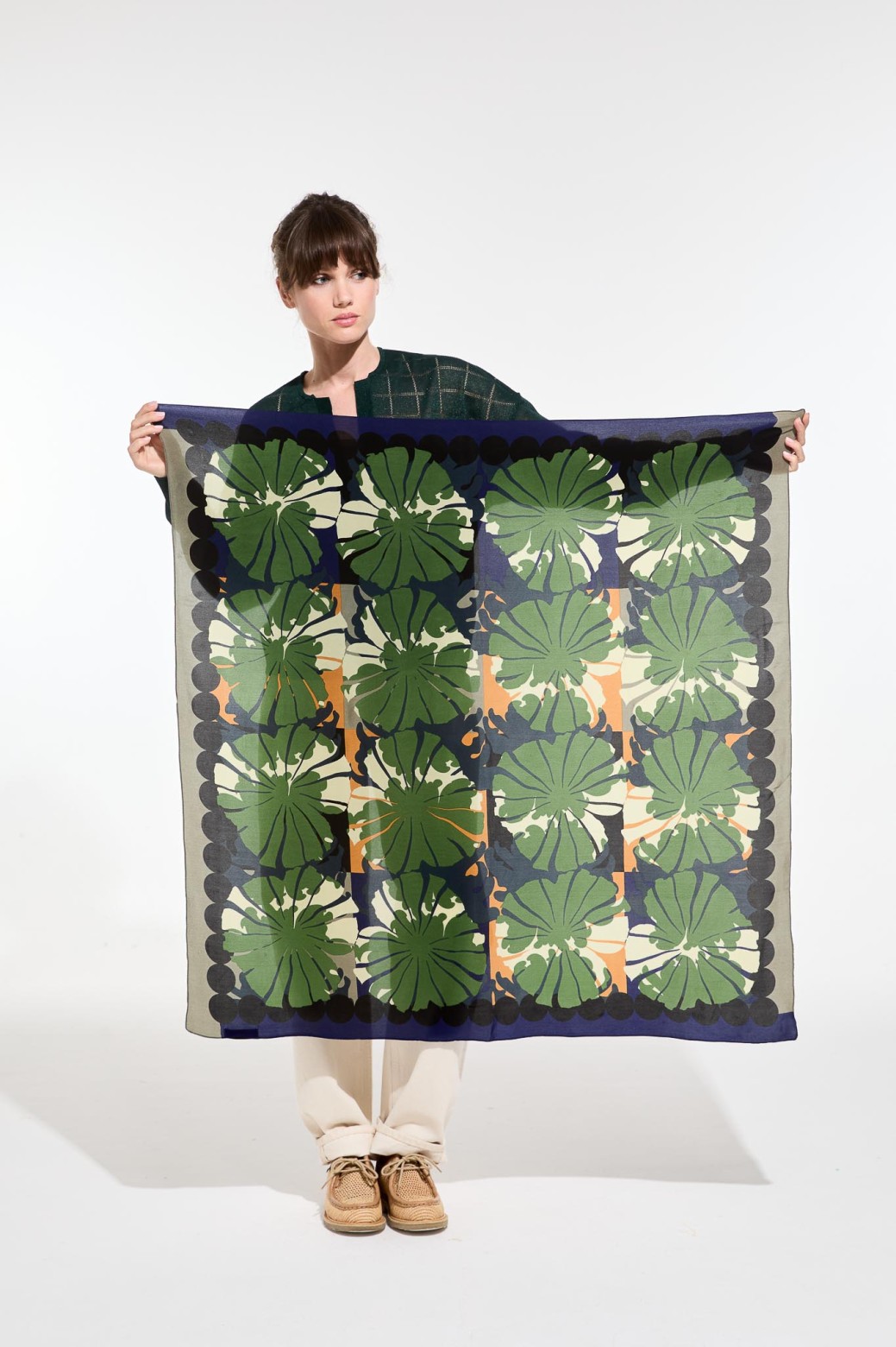 Graphic floral silk scarf - Green Poppy/Mapoésie