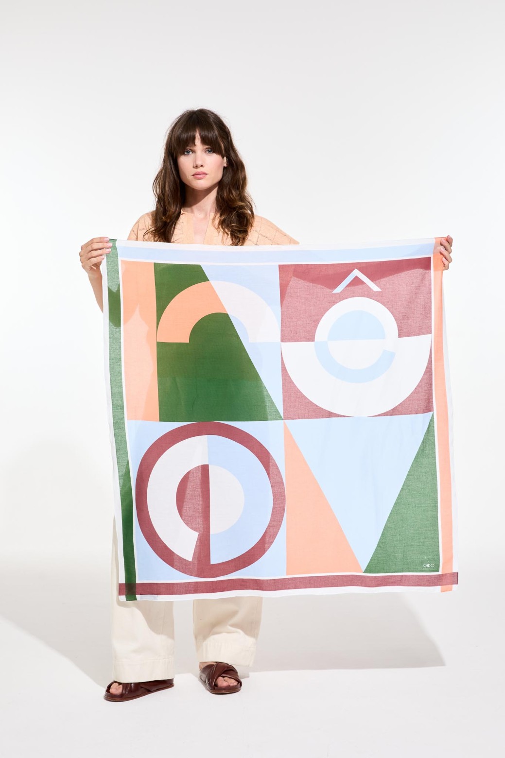 Reve Graphic Cotton Square / Mapoésie